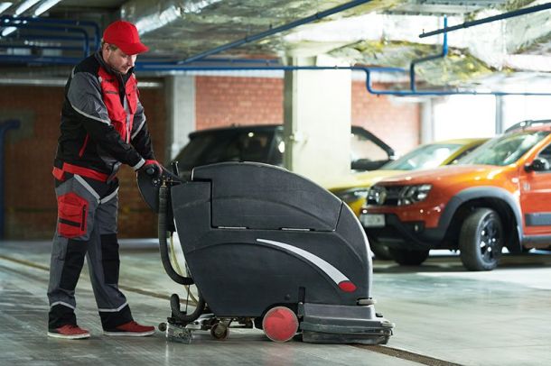Nettoyage de parking